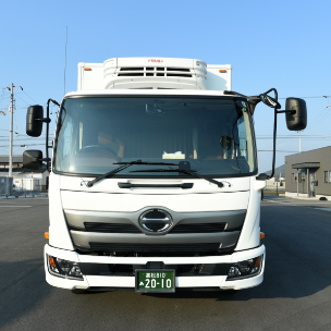 4tトラック(冷蔵・冷凍車)2